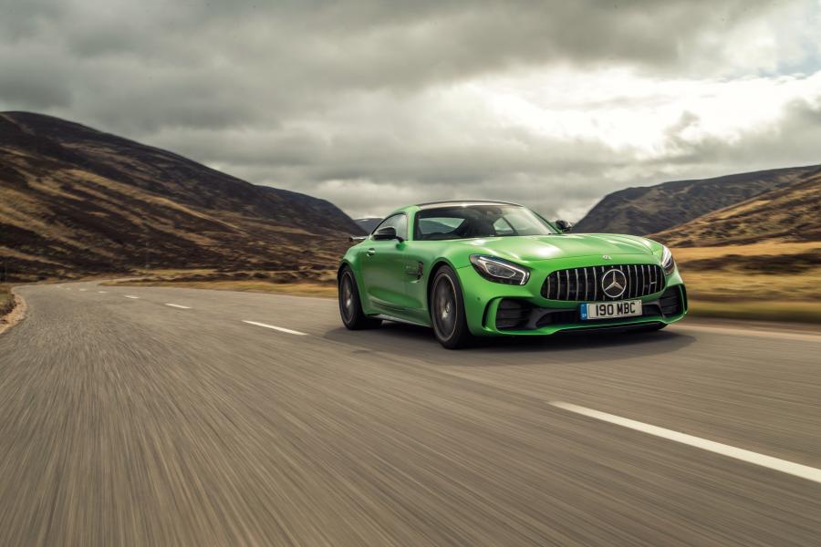  Mercedes-AMG GT R 2017 года  (UK) (фото 27 из 40)